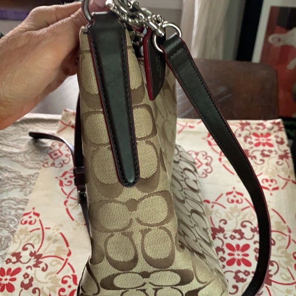 Like new Coach Bag satchel or crossbody - Picture 4 of 8